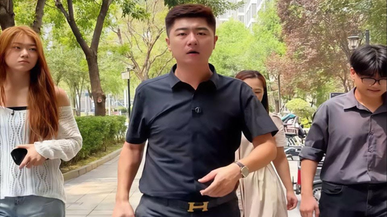 夫妻俩应聘销售骗取高额工资，介绍客户居然是，老师现场揭开骗局 | 正义之光 #为百姓办事 #正义的护航