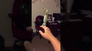 Chameleon Loves Popping Bubbles