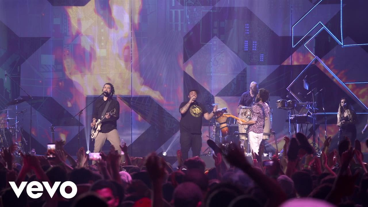 Maneva - Pisando Descalço (Ao Vivo Em São Paulo) ft. Deko Maneva - Pisando Descalço (Ao Vivo Em São Paulo) ft. Deko