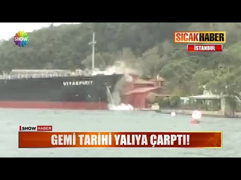 Gemi tarihi yalıya çarptı!