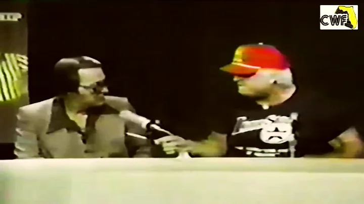 Gordon Solie Interviews Dusty Rhodes (1978) @The S...