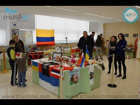 Exposición multicultural del colegio La Estación