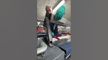 Manually inking a unit on a Heidelberg XL press