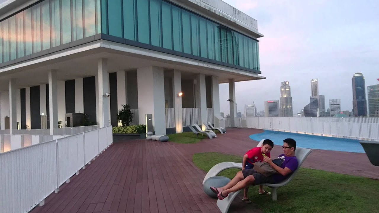 Pinnacle@duxton Track Singapore, The Pinnacle@Duxton, Sky Bridge, 50th floor | Sony Xperia Z5 ...