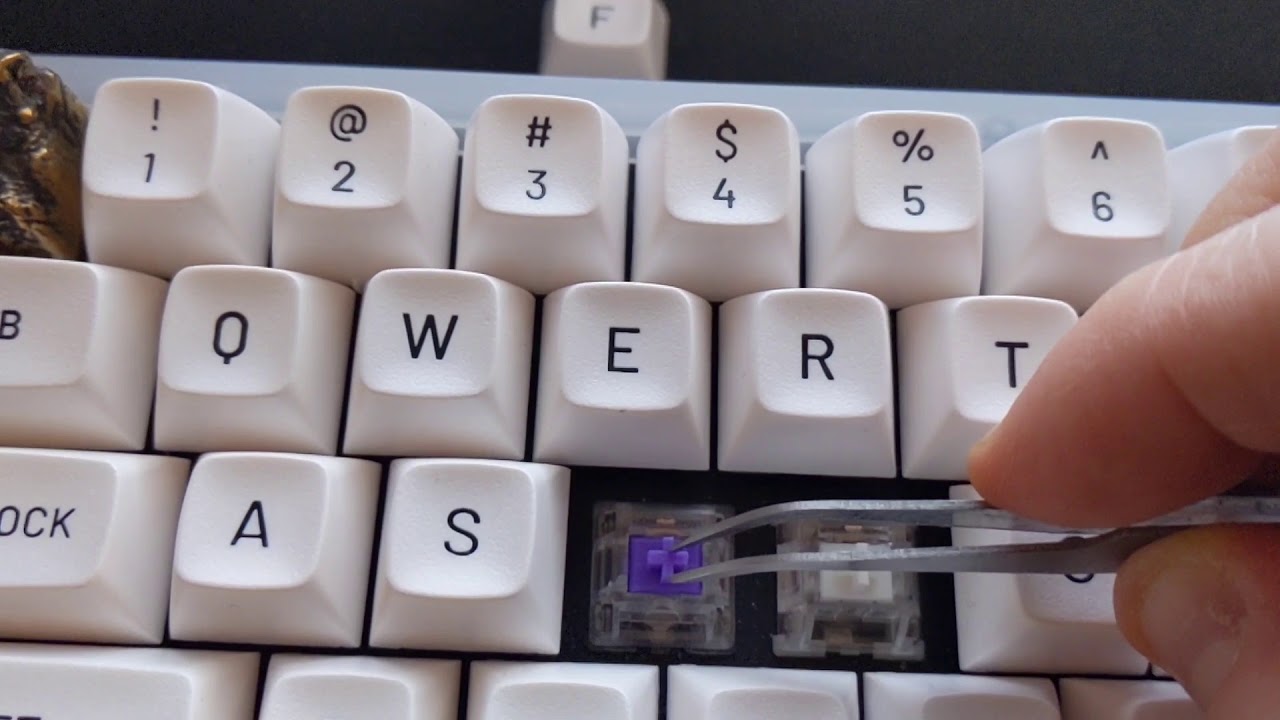 Zealio 62g stock vs Gazzew Boba U4 62g stock stem wobble and tolerances