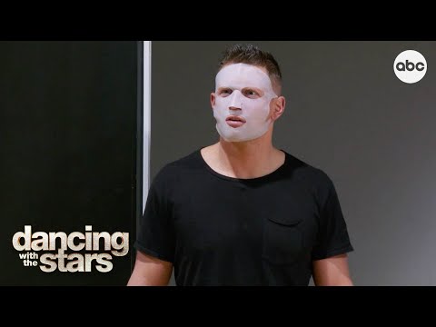 A Terrifying Interruption Shocks Rehearsals – Dancing with the Stars