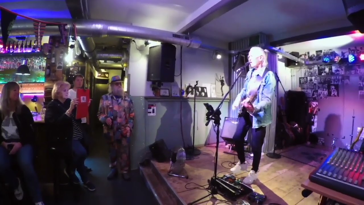 Robert Harms presents live in the stamboom Den Haag The UK All Stars tribute.