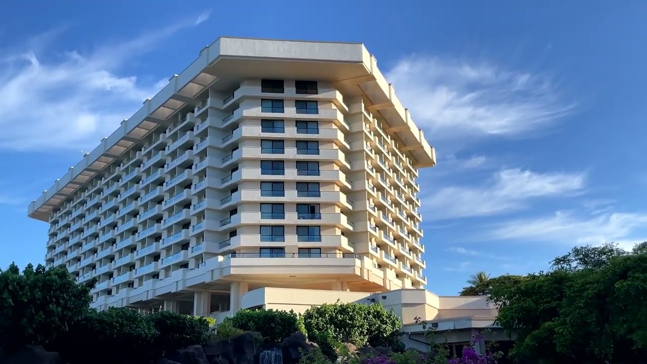 Hyatt Regency Maui Resort and Spa Full Tour | Pools, Restaurants, Beach and More!