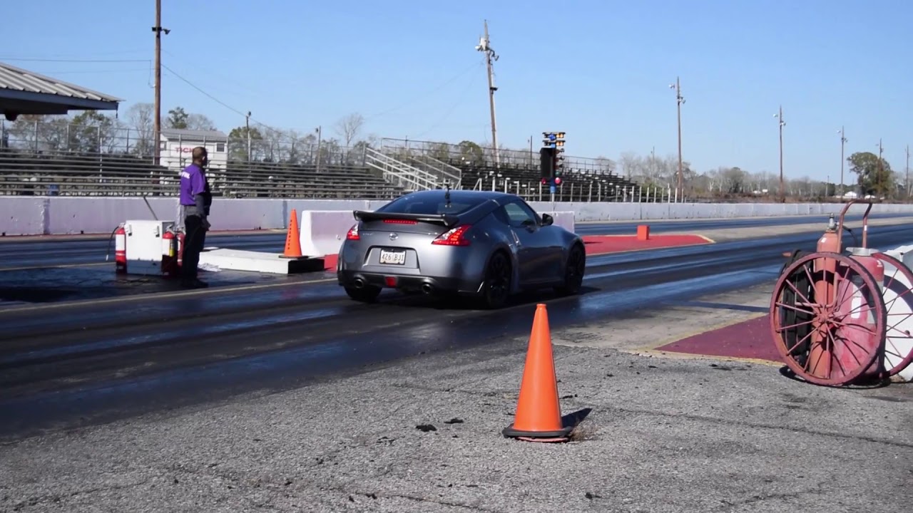Stock 2014 Nissan 370Z 1/4 Mile Pass YouTube