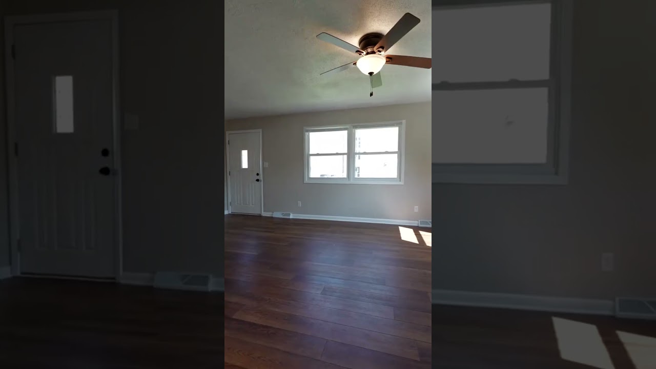 🏡 JUST LISTED! – 💲164,900 – 📍Oshkosh - 📫 1131 Coolidge Street 📲 920.268.0590