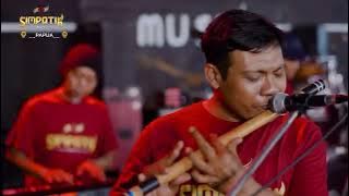 IRWAN DA FEAT LAILA AYU - JIKA HANYA GURAUAN KARAOKE {SIMPATIK MUSIK}