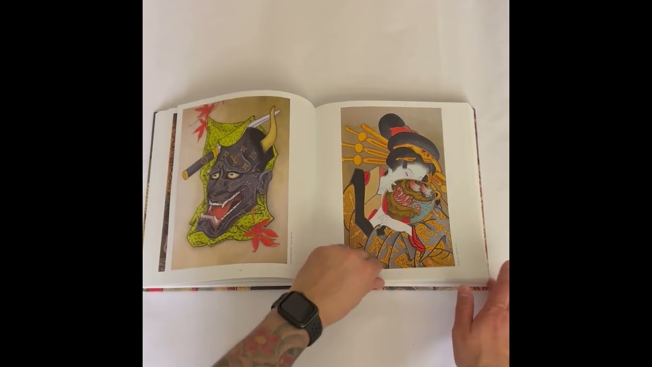 A full immersion in the Oriental style with the Oriental Book 