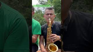 Andrey Chmut é Elias Coutinho tocando- Esse Rio é Minha Rua #shorts #viralshorts #music #saxophone