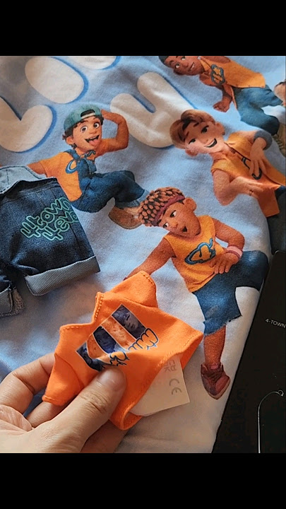 Unboxing Turning Red 4*Town merchandise #turningred #disney #pixar