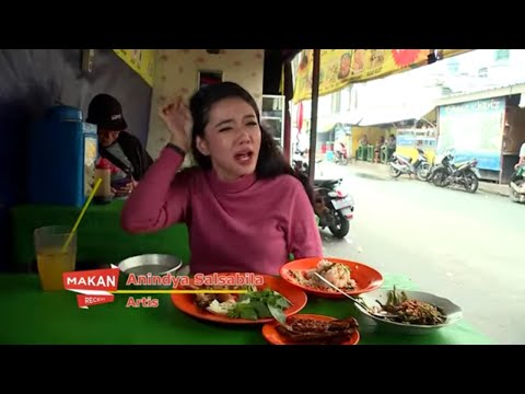 Anindya Salsabila Menjajal Pedasnya Ayam Geprek Mpok Rose | MAKAN RECEH (11/02/22)
