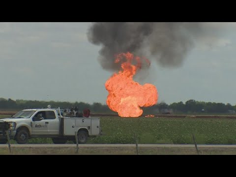 Residents describe hearing loud pop when natural gas line explodes in Wallis, Texas