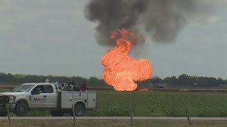 Residents describe hearing loud pop when natural gas line explodes in Wallis, Texas