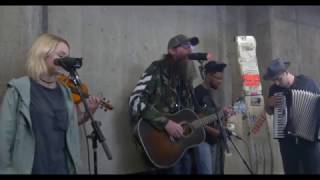 Nowhere - Sarah Reeves & Crowder chords