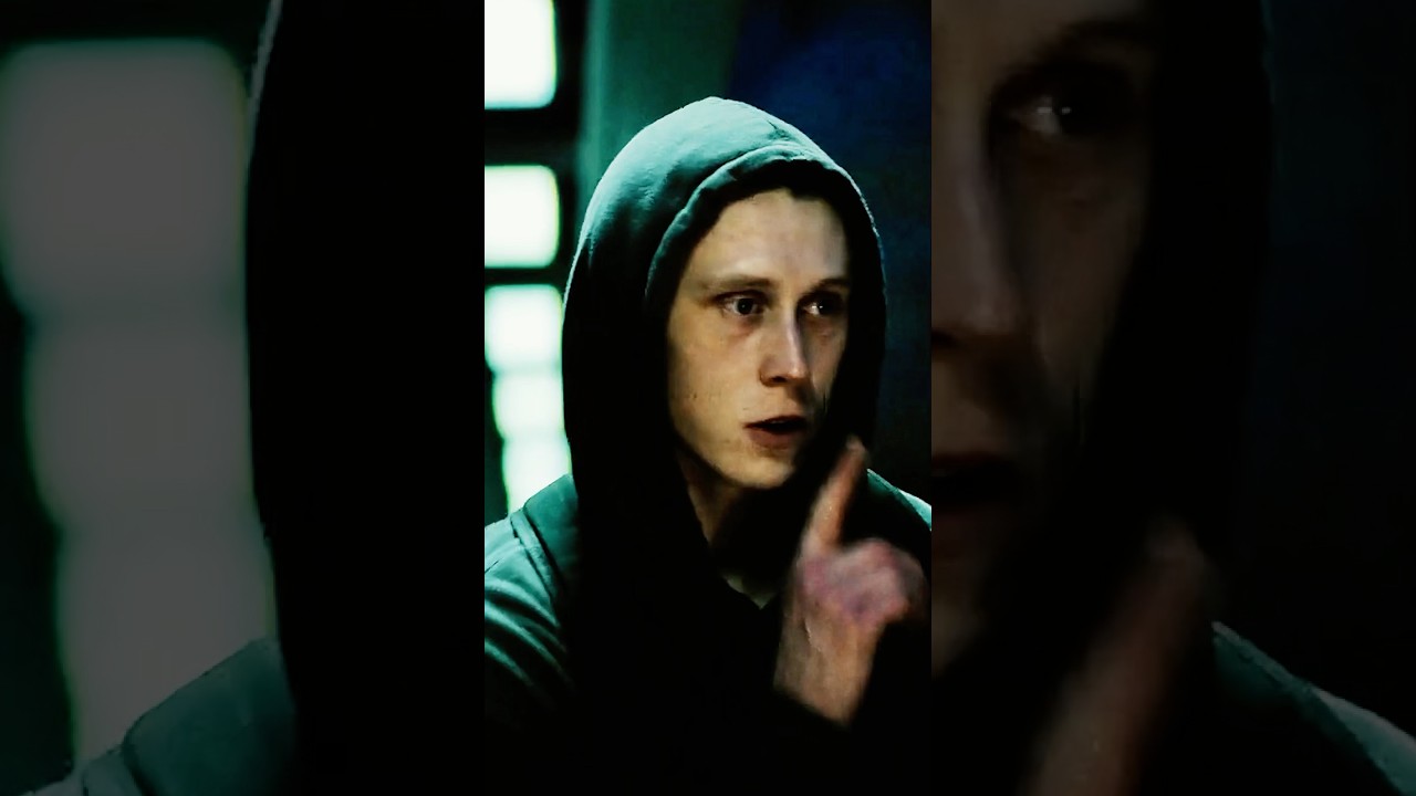 A high-IQ phantom thief specially toys with the wealthy. 