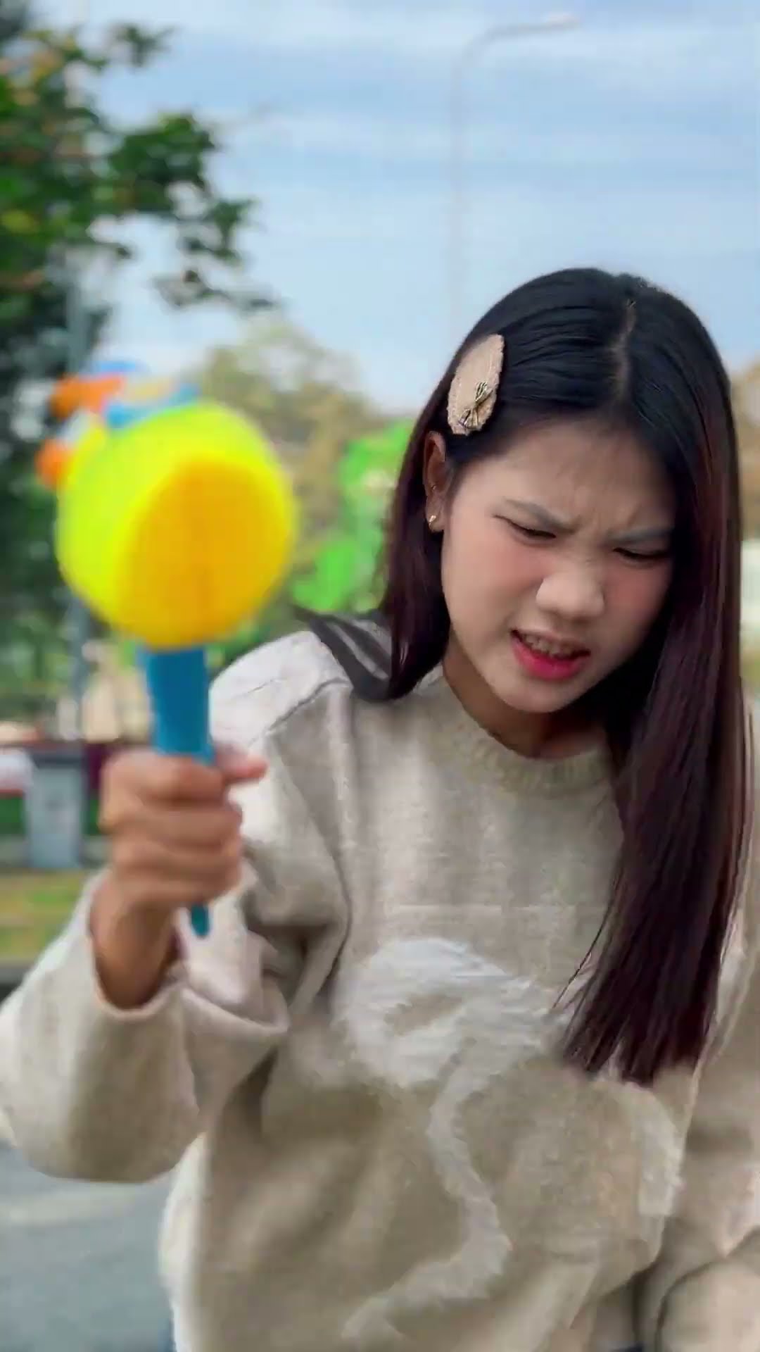 LNS - Nữ tù nhân nhanh nhẹn || Agile female prisoner #shorts