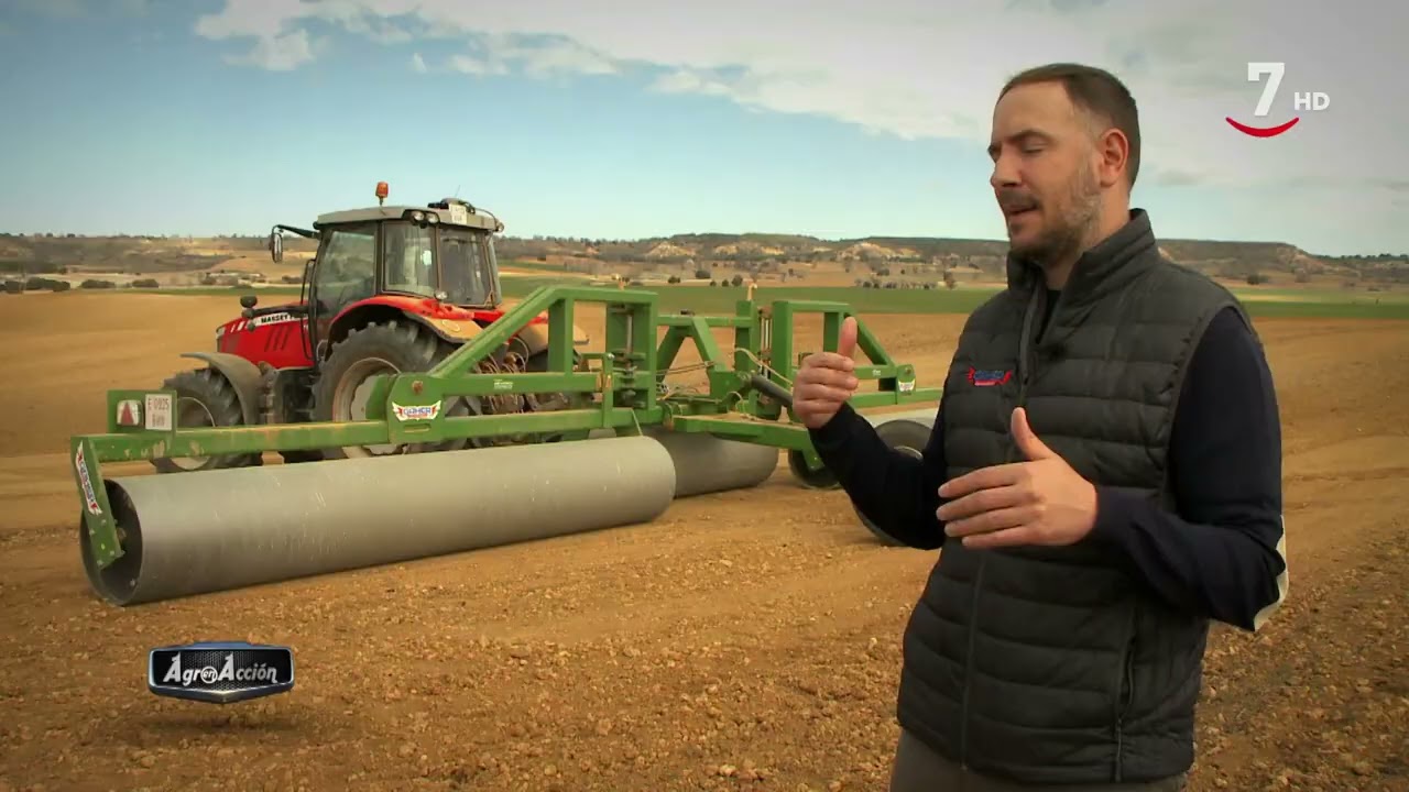 Agro en acción (211).- Rodillo Atro de Gaher Metalic y cultivador intercepas de Juansa