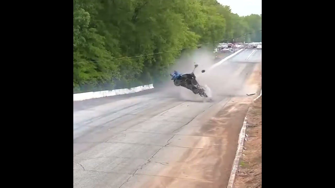😱 Terrifying wreck at King of the South! #KingOfTheSouth #CompTopMoments