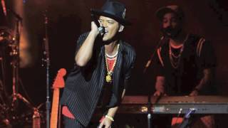 Video thumbnail of "24K MAGIC - BRUNO MARS - ACOUSTIC LIVE - (VOICE OFFICIAL)"