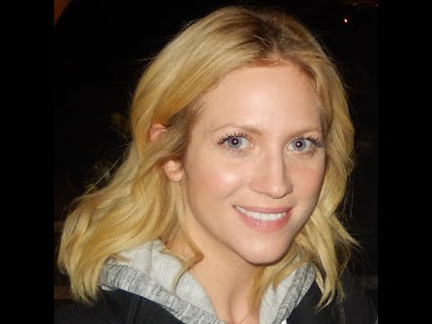 Βίντεο: Καθαρή αξία Brittany Snow: Wiki, Έγγαμος, Οικογένεια, Γάμος, Μισθός, Αδέρφια