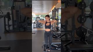 Carolina Samani American Model & Social Media Star - Bio & Info