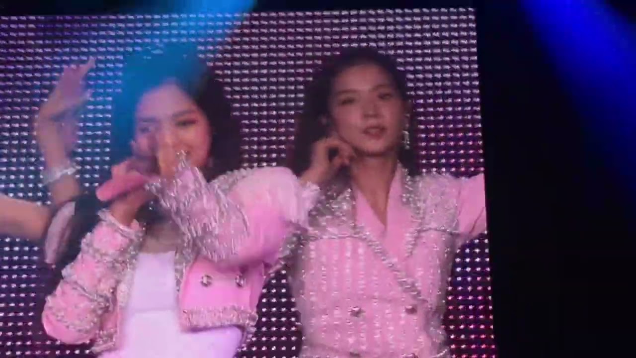 BLACKPINK - Forever Young [IN YOUR AREA WORLD TOUR 2019 IN KUALA LUMPUR]
