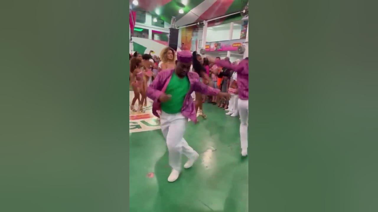 Passistas da Mangueira 2023 no Ensaio Show da Estação Primeira de Mangueira 💚💕