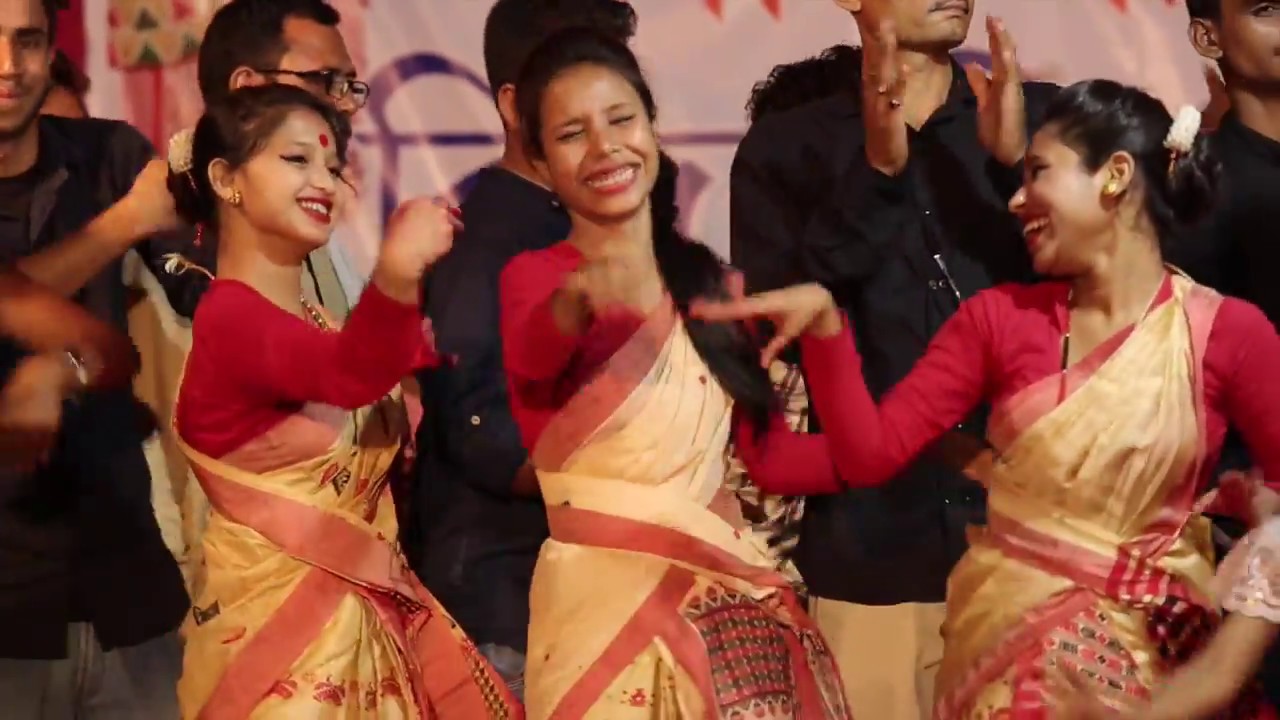 Assamese Bihu  Xoru Xafolu l Kalpana Patowary LIVE  Indian Folk Singer