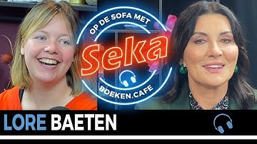 Lore Baeten praat op de sofa met Seka over geluk na trauma