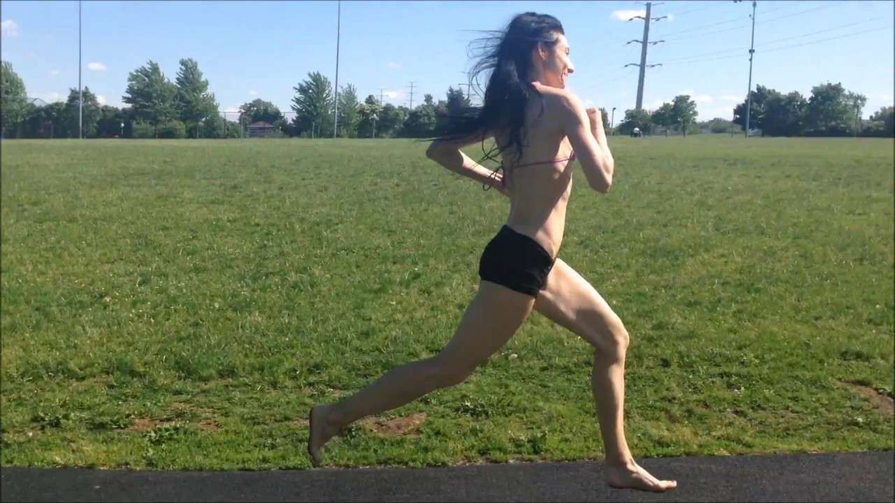 How Running Barefoot on Concrete Helps Improve Form - RUN FOREFOOT