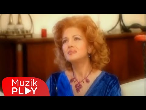 Gülden Karaböcek - Sevmez Olaydım  (Official Video)