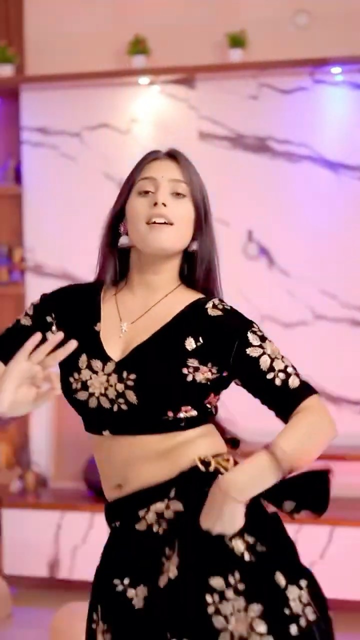 Raja Ji Se Kheti Jani Karai #Goldi Yadav #Kajal Tripathi | राजा जी से खेती जन कराई #Bhojpuri #song