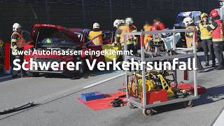 Personenrettung: Zwei Autoinsassen nach Crash dreier PKW auf Welser Autobahn in Wels eingeklemmt