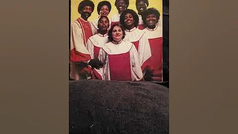 The Charilette Gospel Singer's - Singing: Guide Me...
