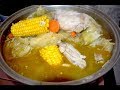 Sopao caldo de pollo con muchos vegetales - sancocho