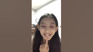 Trying popsicle candy￼ （Super good）