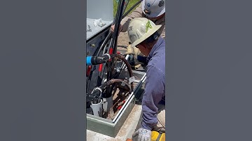 3 Parallel 500kcmils in a transformer. #bluecollar #electrician #transformer #highvoltage