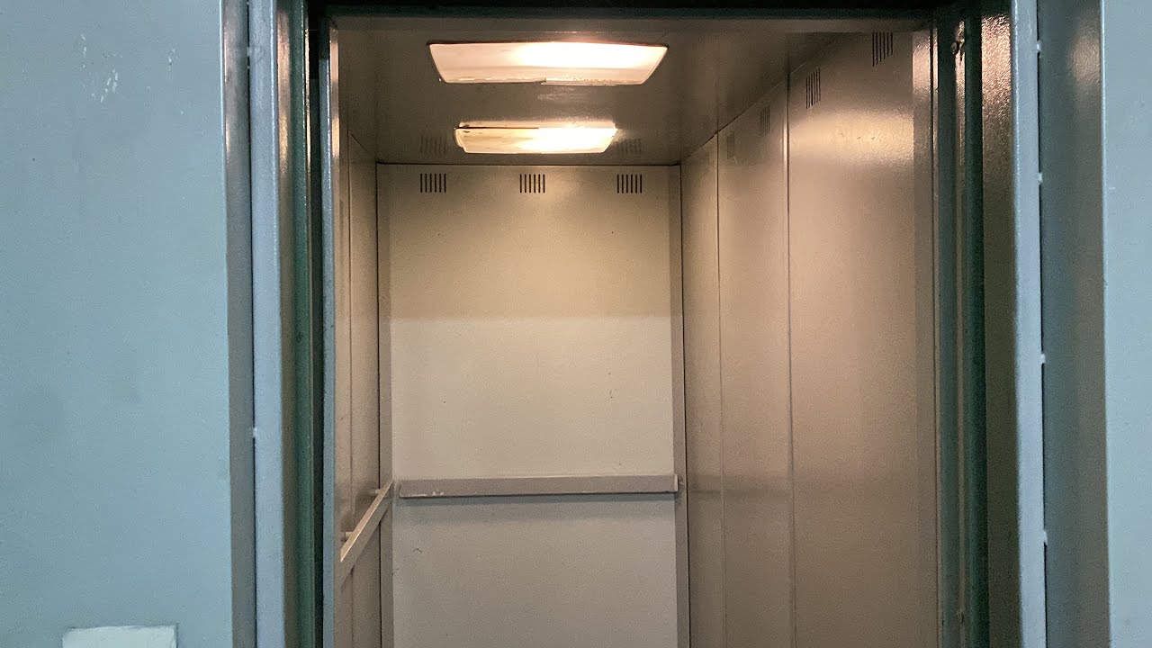 (036.0/2382) Лифты ЩЛЗ 2009 г. / Московский проспект 147 п2