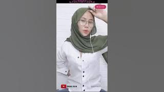 Live Bunda Keisha Pamer TT Sambil Pake Hijab