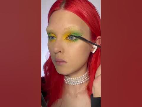 Вариант яркого макияжа в зеленых и желтых оттенках 💚💛 - YouTube