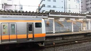 中央線E233系各駅停車高尾行と、E233系快速東京行を撮った。西国分寺駅