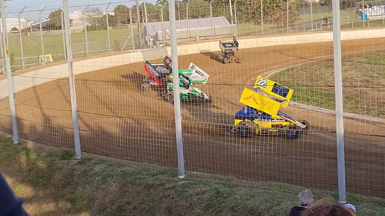 Heat 1, Group 1 vs Group 2, Modifieds Waikaraka Park, 21-2-26, 10 laps