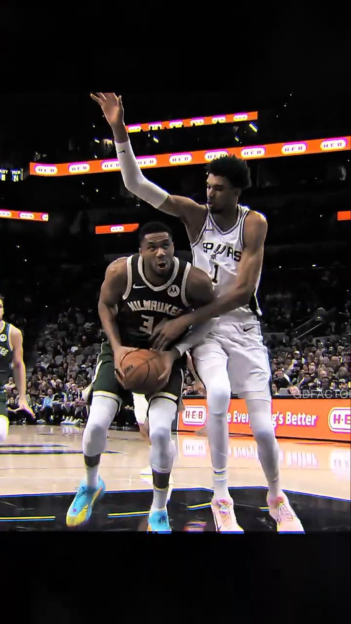 Giannis just couldn't stop Wemby ?