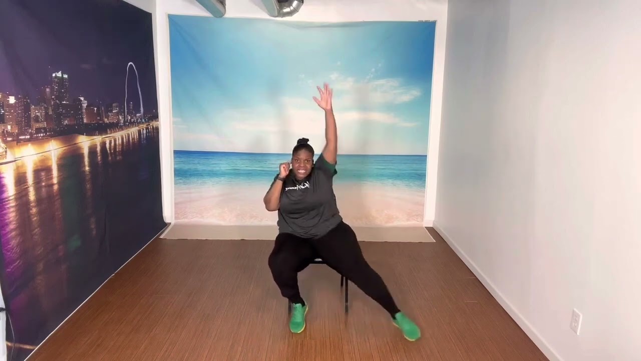 17-минутная тренировка на стуле с низкой ударной нагрузкой