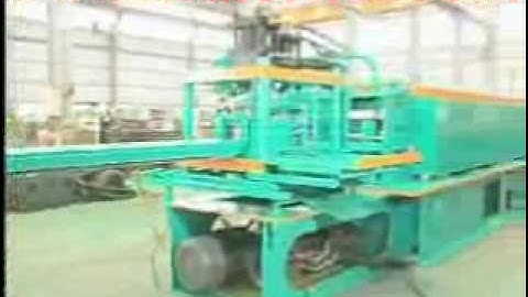 Adjustable C or Z Purlin Roll Forming  Machine Video