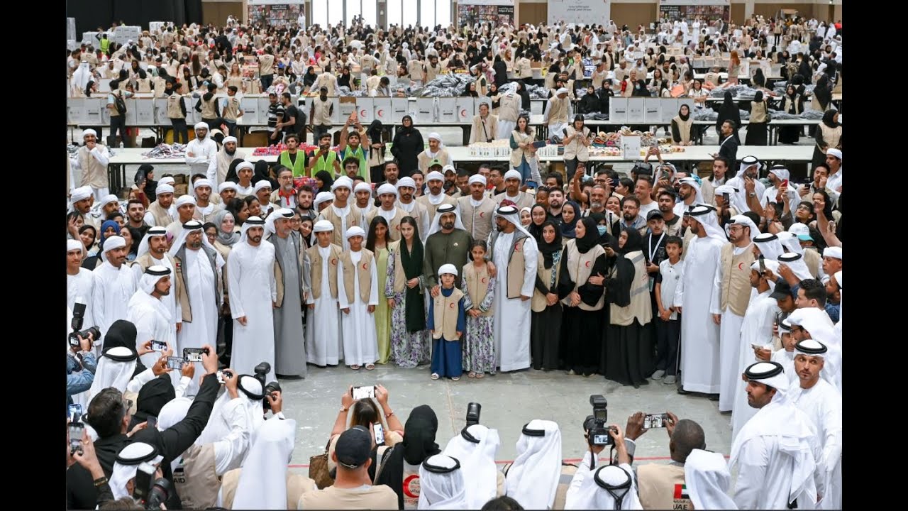 محمد بن راشد يزور مركز حملة «جسور الخير» لإغاثة سوريا وتركيا